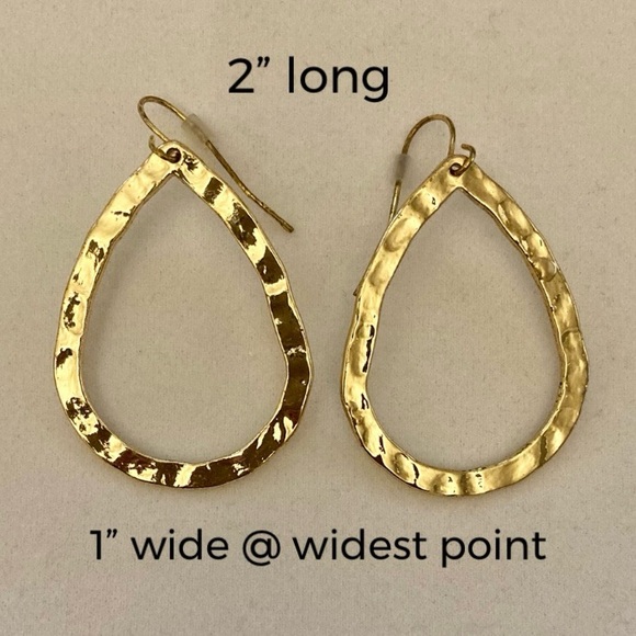 Vintage Hammered Gold Hoops - Picture 2 of 8